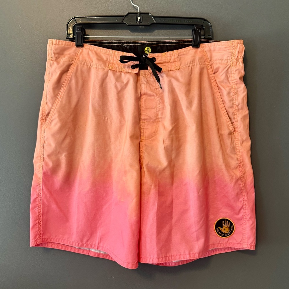 Body Glove Men’s Ombré Pink Orange Swim Trunks. Size Extra Large Size 36 XL 90s